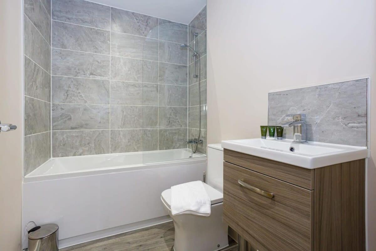 Modern And Stylish 1 Bed Apartment Манчестер Экстерьер фото